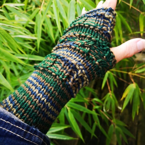 Green Blue Camouflage Handmade in Canada Fingerless Texting Gloves Armwarmer - Picture 3 of 7